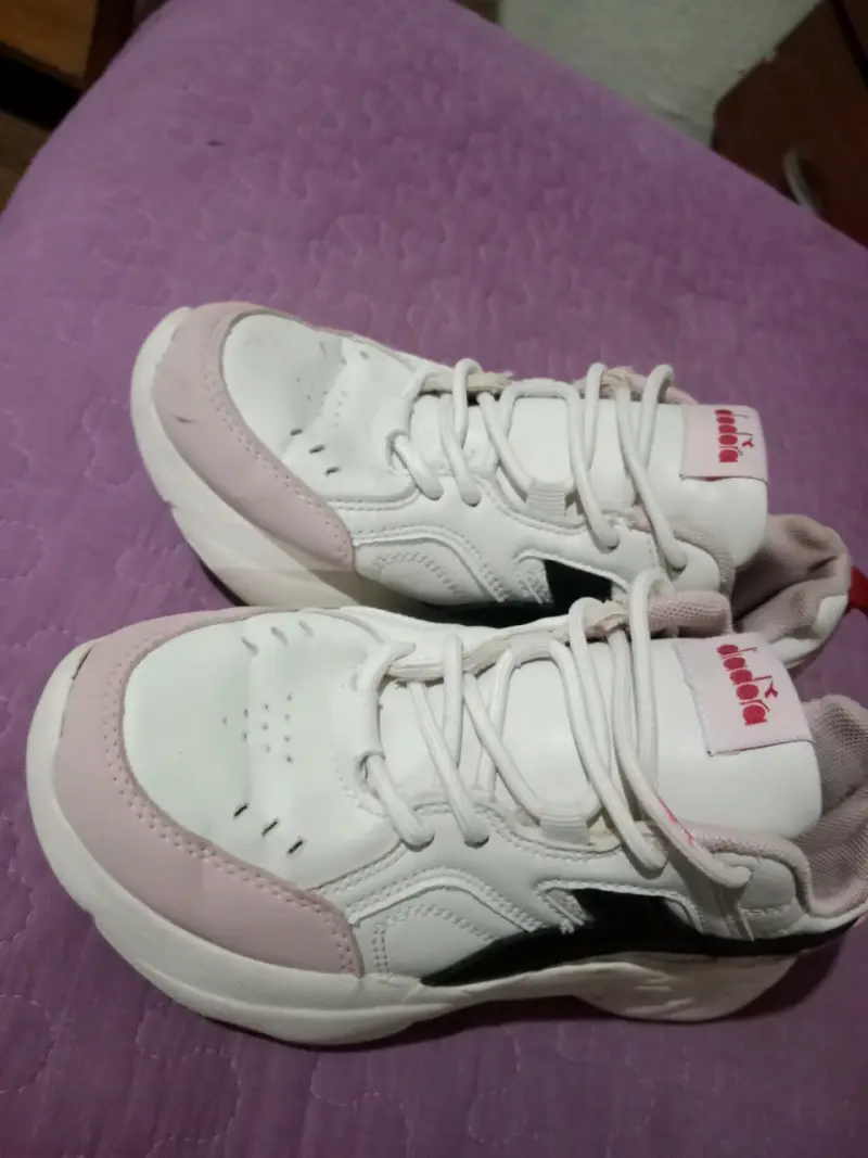 Zapatillas deportivas blancas Diadora para mujer