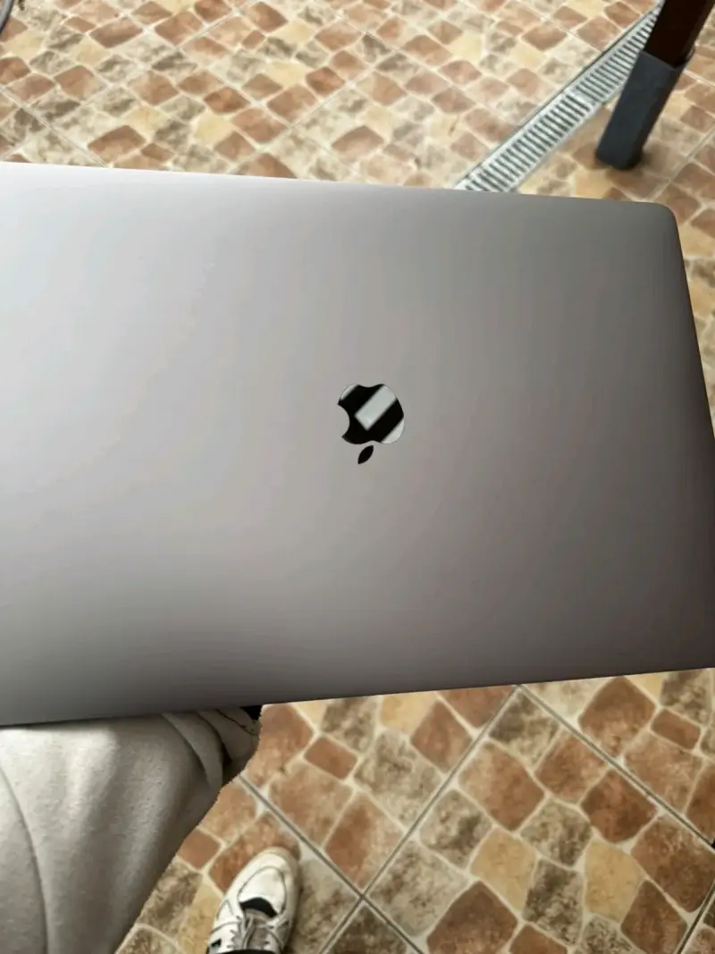 MacBook Pro 16 pulgadas - 2