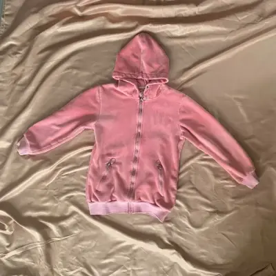 Polerón rosado con capucha - miniatura 1
