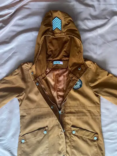 Parka marrón con capucha - miniatura 3