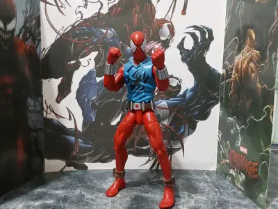 Figura de acción Scarlet spider (saga del clon) - miniatura 1