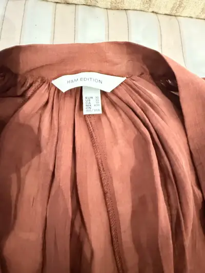 Vestido bohemio marrón con mangas acampanadas H&M - miniatura 4