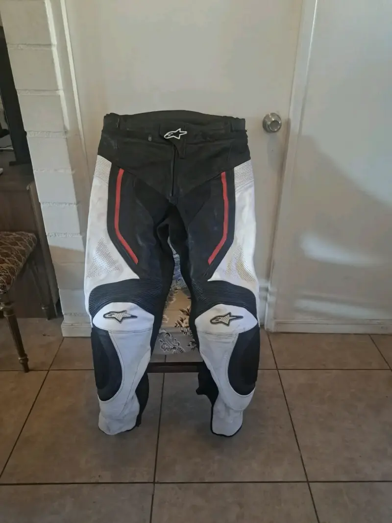Conjunto de moto Alpinestars y Reaxion Racing - 3