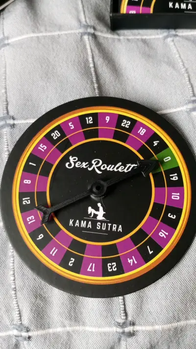 Juego de Mesa Sex Roulette Kama Sutra - miniatura 3