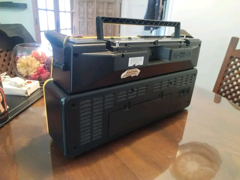 Radio cassette Philips vintage amarillo - 3