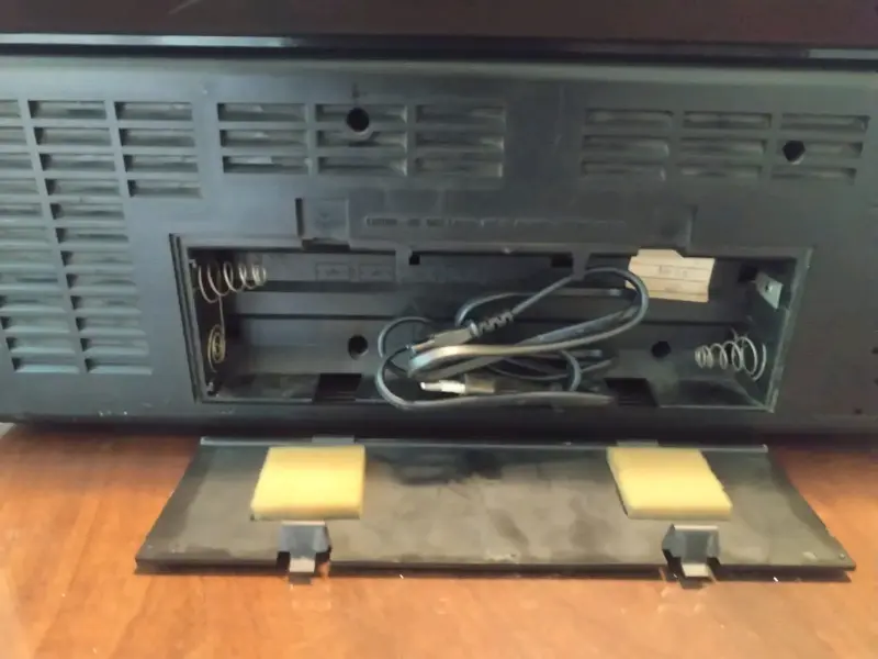 Radio cassette Philips vintage amarillo - 4