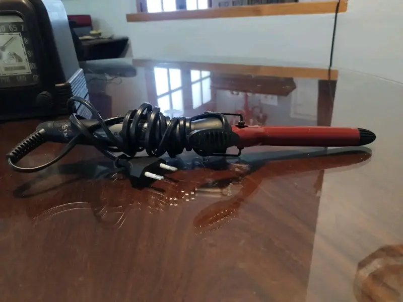 Rizador de Pelo Eléctrico Rojo y Negro gama - 2