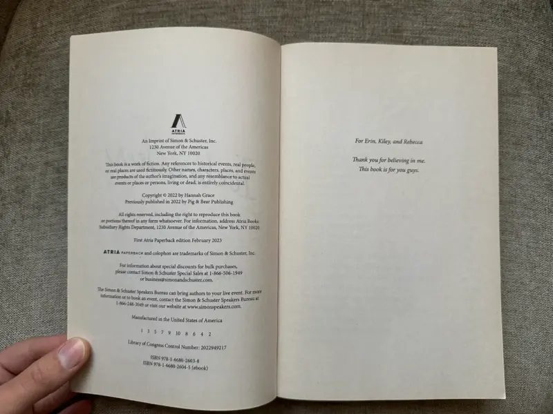 Libro 'Icebreaker' de Hannah Grace en inglés - 3