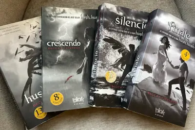 Saga Completa 'Hush Hush' de Becca Fitzpatrick - miniatura 1