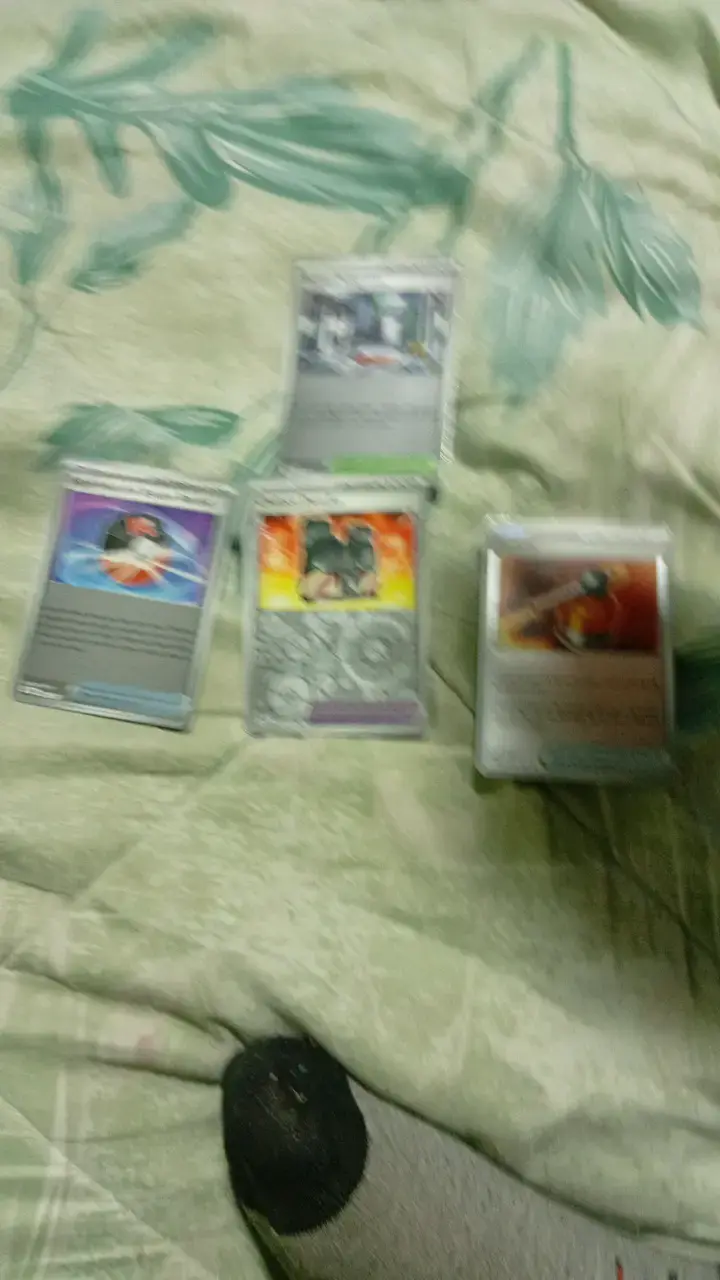 Cartas de Juego Pokémon Entrenador