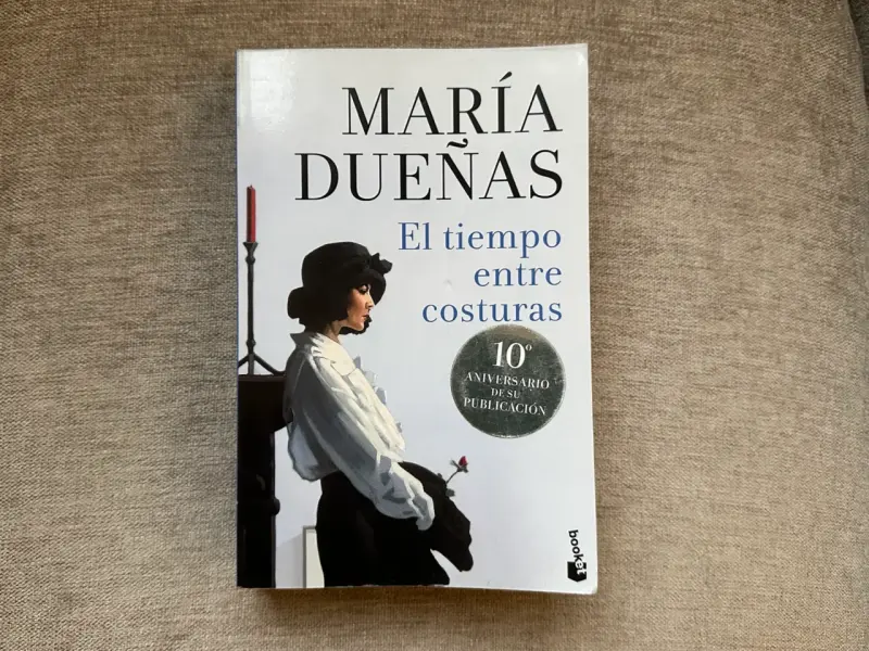 Libro 'El tiempo entre costuras' de María Dueñas