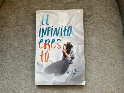 Libro 'El Infinito Eres Tú' de Michelle Levy - miniatura 1