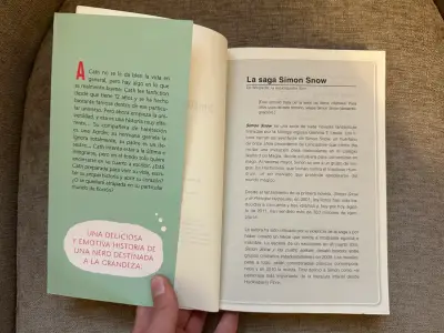 Libro 'Fangirl' de Rainbow Rowell en buen estado - miniatura 3