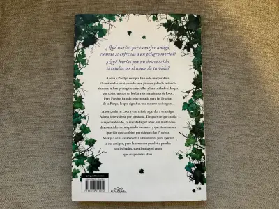 Libro 'Powerful' de Lauren Roberts en buen estado - miniatura 2
