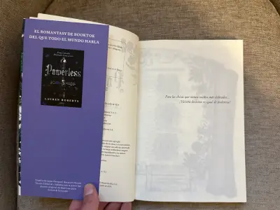 Libro 'Powerful' de Lauren Roberts en buen estado - miniatura 3