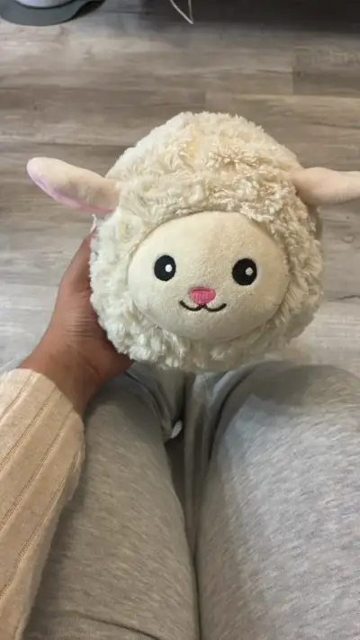 Peluche de oveja suave y adorable - miniatura 1