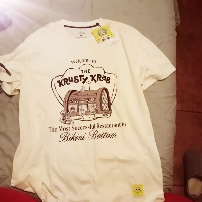 Polera Blanca Bob Esponja Krusty Krab