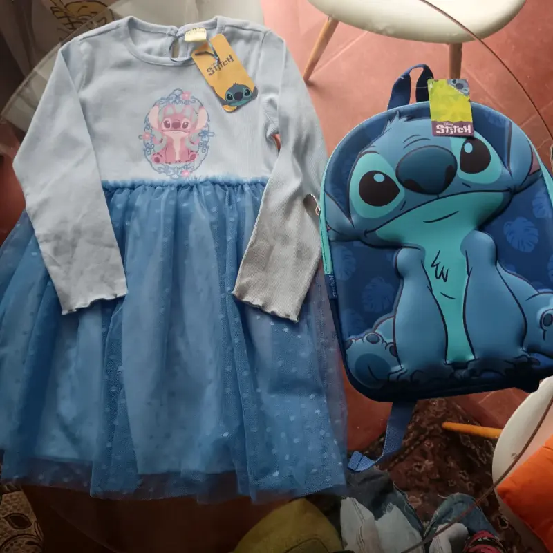 Vestido y mochila Stitch para niña