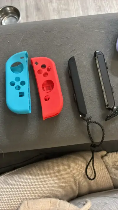 Fundas de silicona para Joy-Con Nintendo Switch - miniatura 1