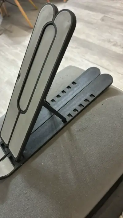 Soporte ajustable para laptop portátil - miniatura 2