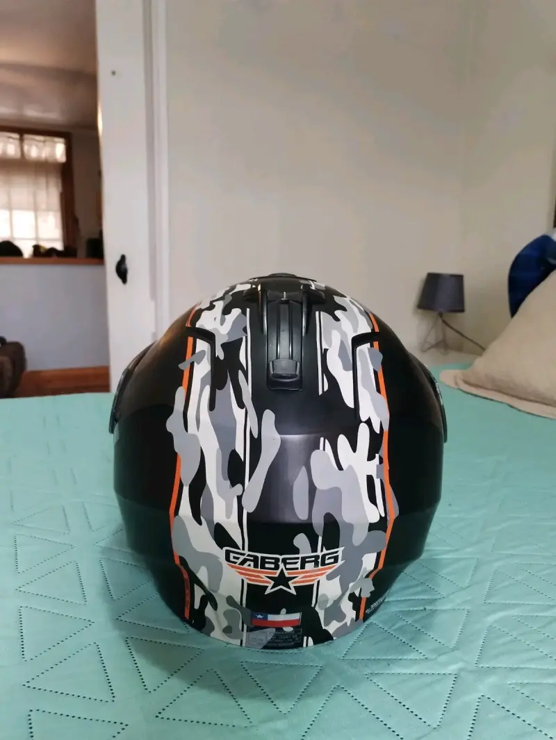 Casco de moto Caberg con diseño camuflaje - 5