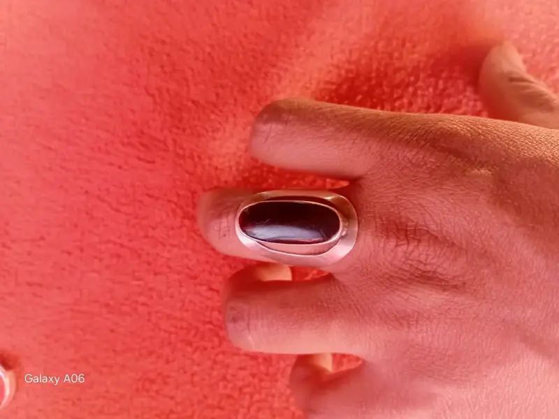 Anillo de plata con piedra roja elegante - 2