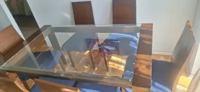 Mesa de Comedor de Vidrio con Sillas - miniatura 2