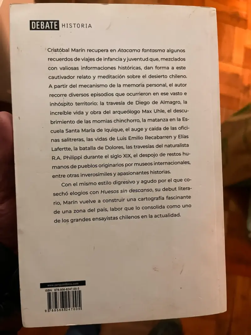 Libro Atacama Fantasma de Cristóbal Marín - 2
