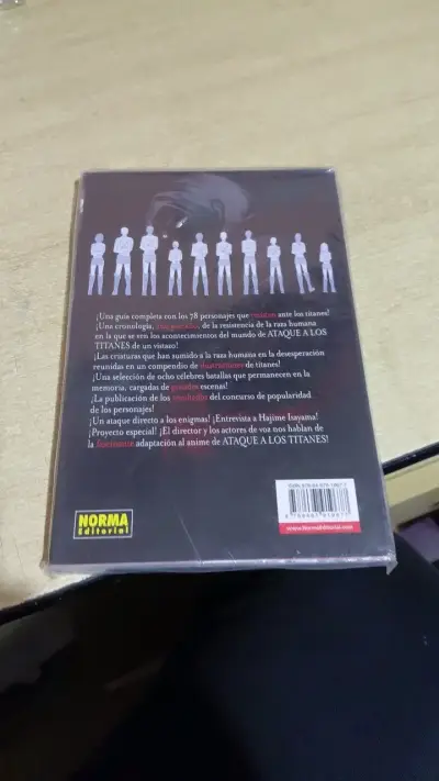 Ataque a los Titanes Inside - miniatura 2