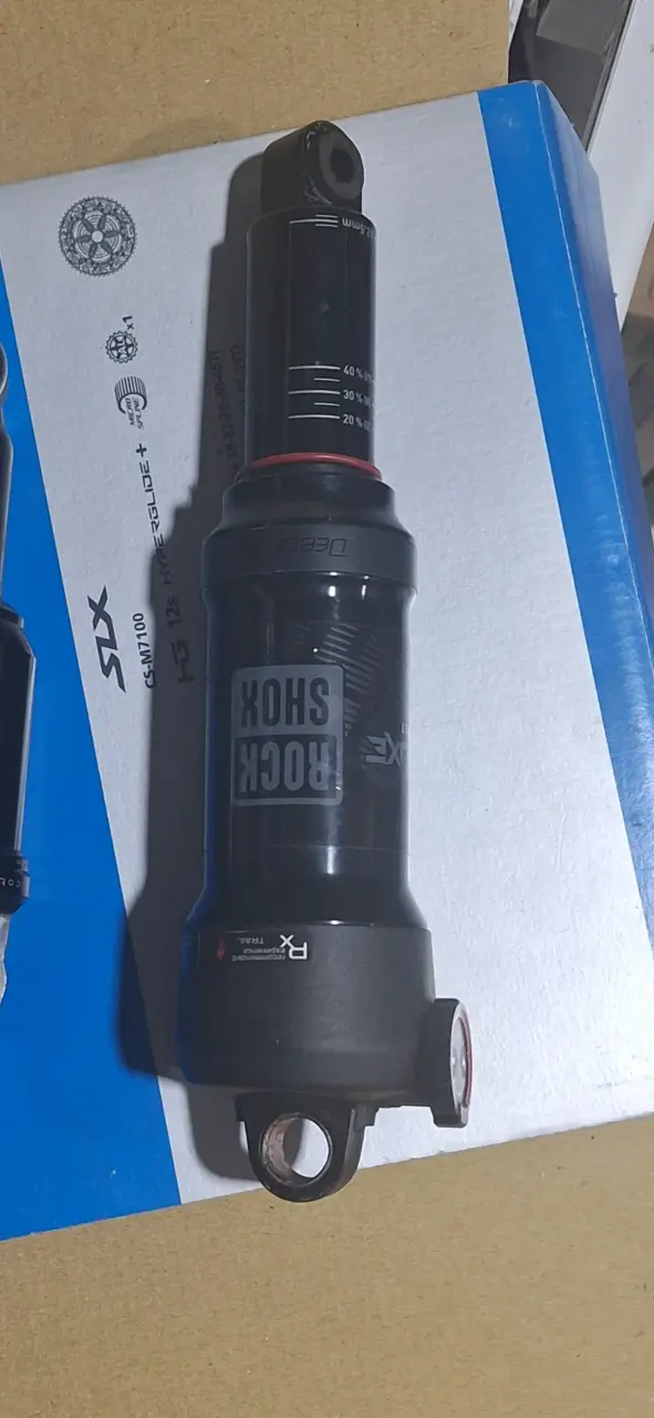 Amortiguador RockShox Deluxe Select para bicicleta - 2
