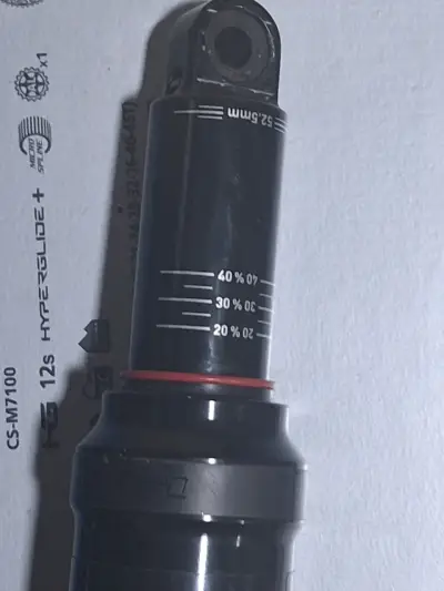 Amortiguador RockShox Deluxe Select para bicicleta - miniatura 3