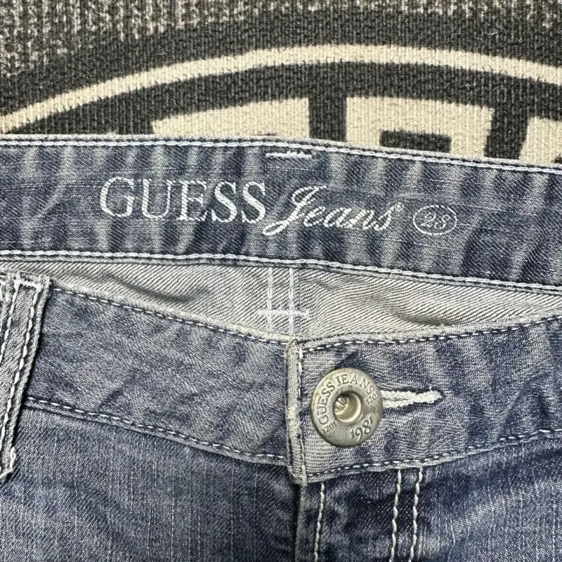 Y2K Shorts de mezclilla Guess - 2