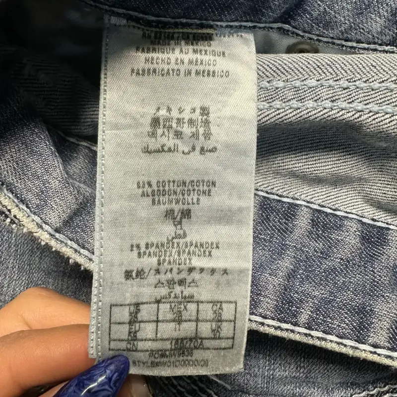 Y2K Shorts de mezclilla Guess - 5