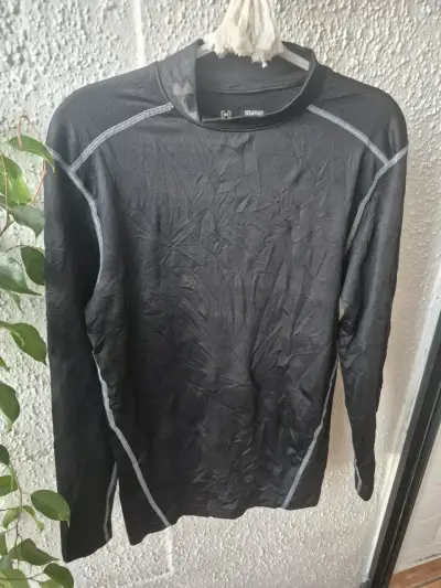 Polera de compresión negra Under Armour ColdGear - miniatura 1