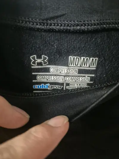 Polera de compresión negra Under Armour ColdGear - miniatura 2
