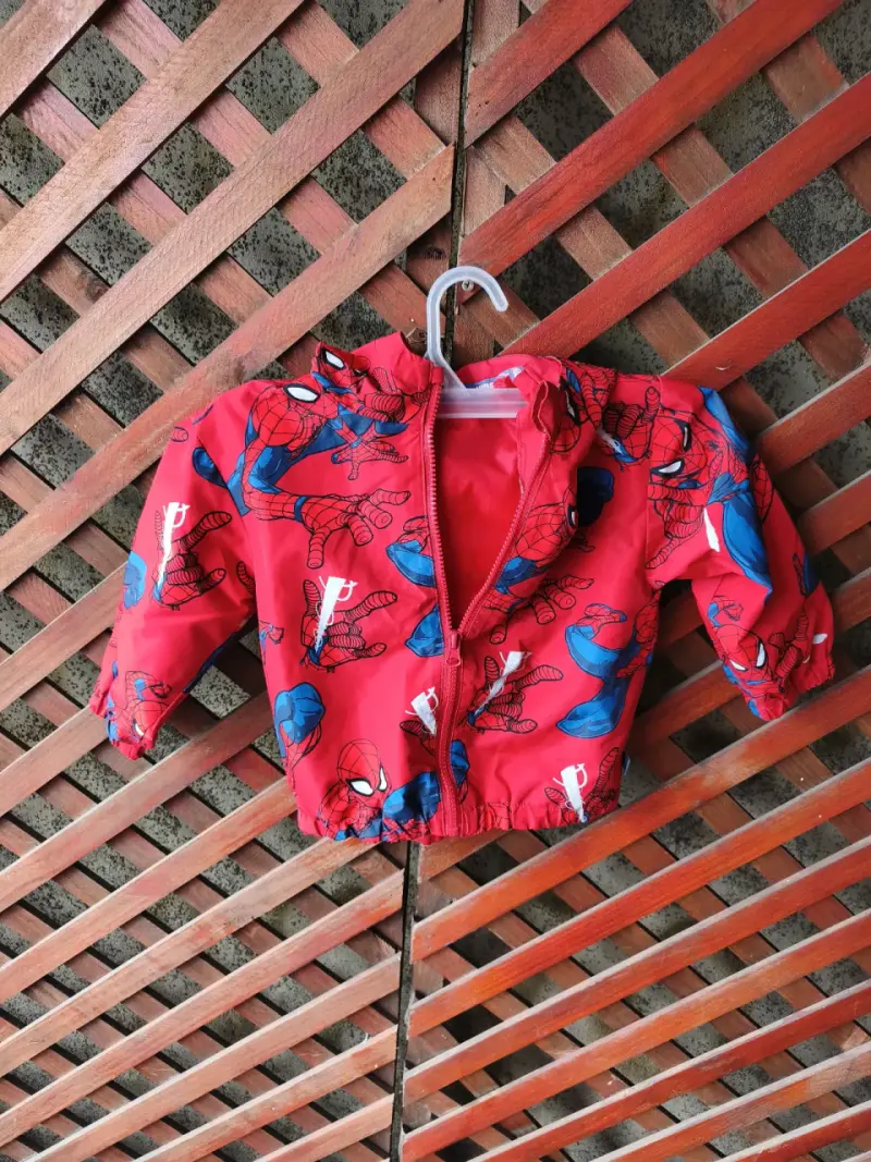 Chaqueta infantil reversible Spiderman y Mickey Mouse - 2