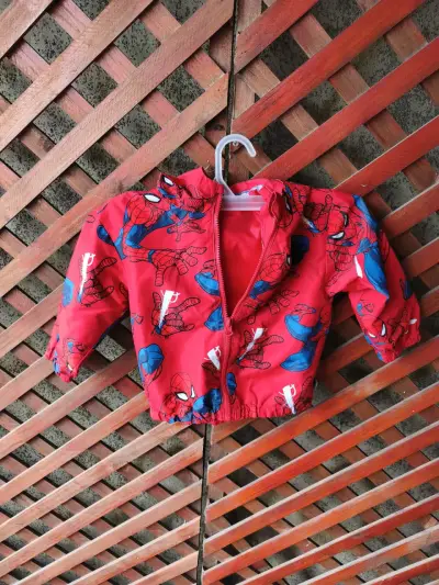 Chaqueta infantil reversible Spiderman y Mickey Mouse - miniatura 2