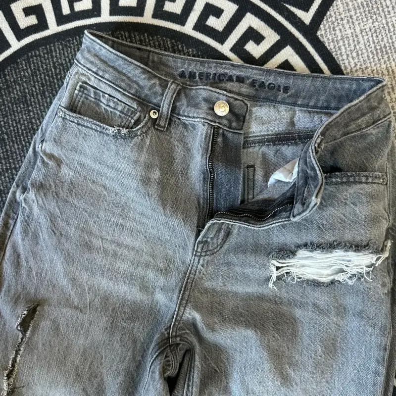 American Eagle Mom Jeans - 3