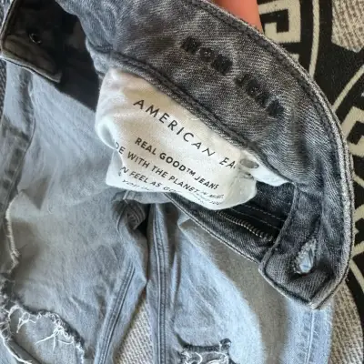 American Eagle Mom Jeans - miniatura 5