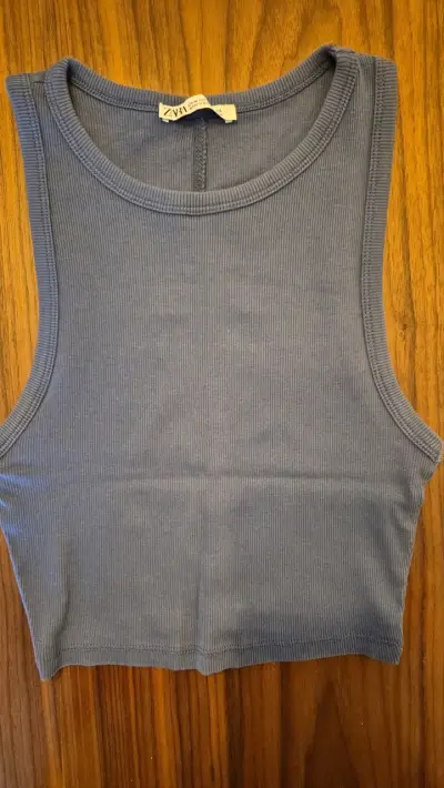 Top sin mangas azul Zara para mujer - miniatura 1