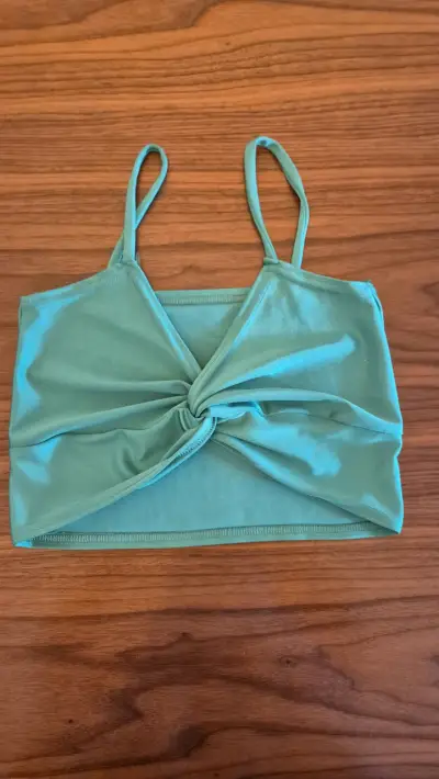 Top verde con nudo frontal Zítica - miniatura 1
