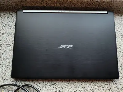 Laptop Acer Aspire con cargador incluido - miniatura 2