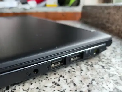 Laptop Acer Aspire con cargador incluido - miniatura 5