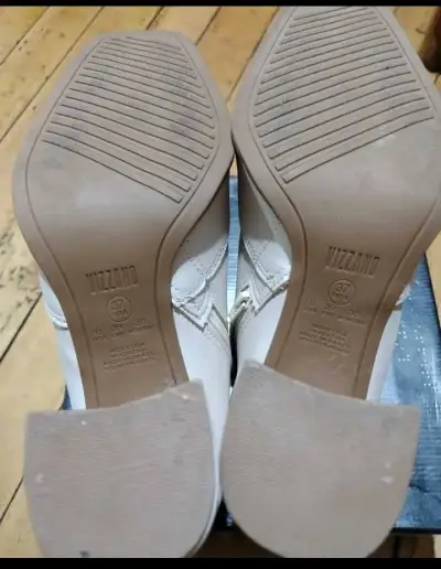 Botines color crema Vizzano con tacón - miniatura 2