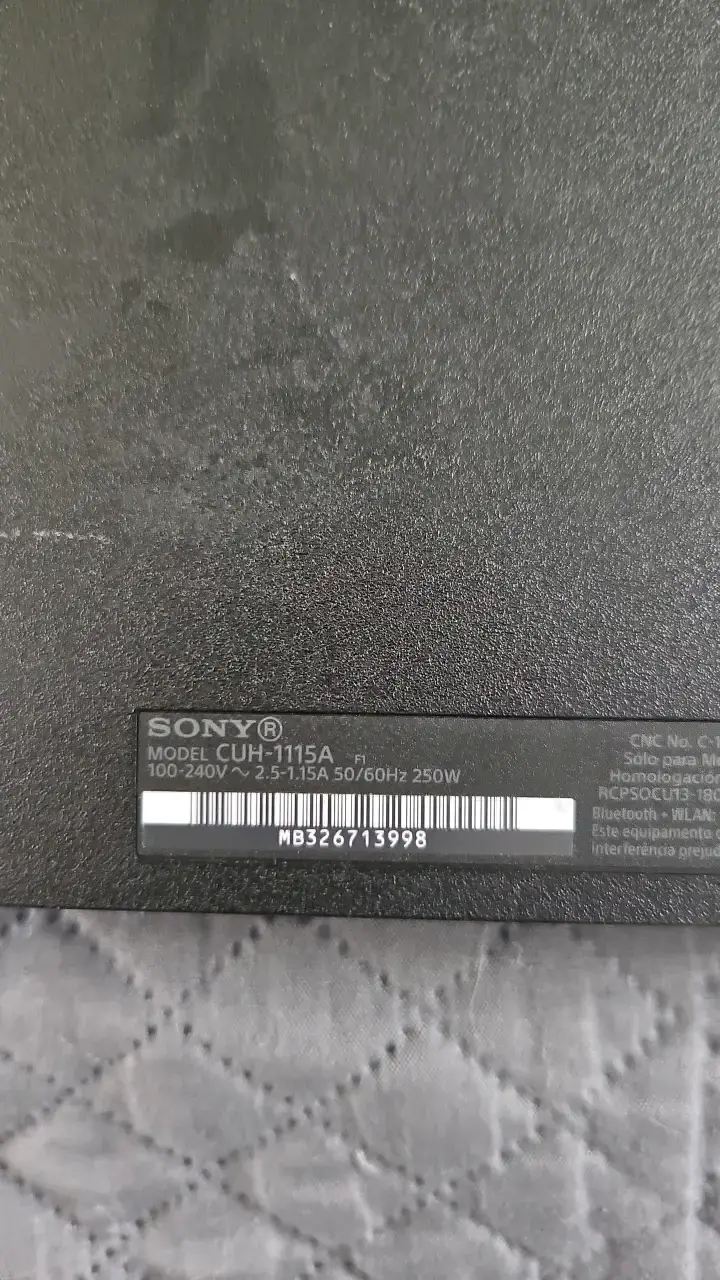 Consola PlayStation 4 Sony en buen estado - 2