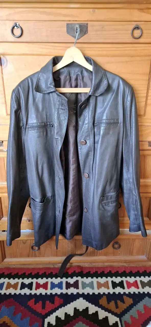 Chaqueta mujer de cuero natural café