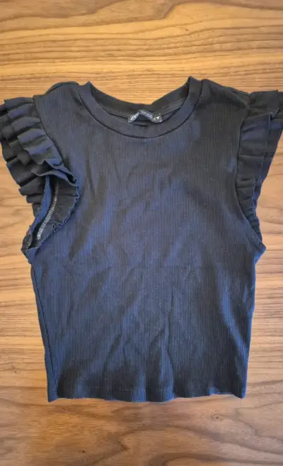 Polera sin mangas negra con volantes Zara - miniatura 1