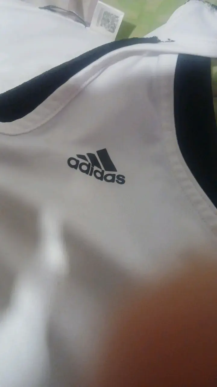 Polera deportiva blanca Adidas ClimaLite - 3