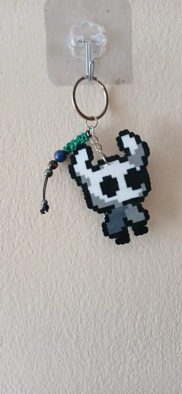 Llavero de Caballero Hollow knight hecho a mano - 2
