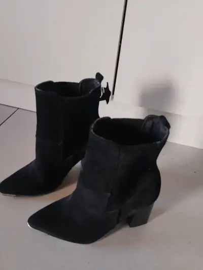 Botines negros de tacón alto para mujer - miniatura 1